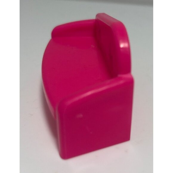 Dollhouse Miniature Pink Couch By Mattel Plastic 2009 Sofa 3" - Picture 3 of 7